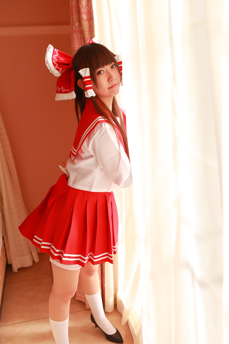 [Cosplay] Reimu Hakurei with dildo and toys - Touhou Project Cosplay